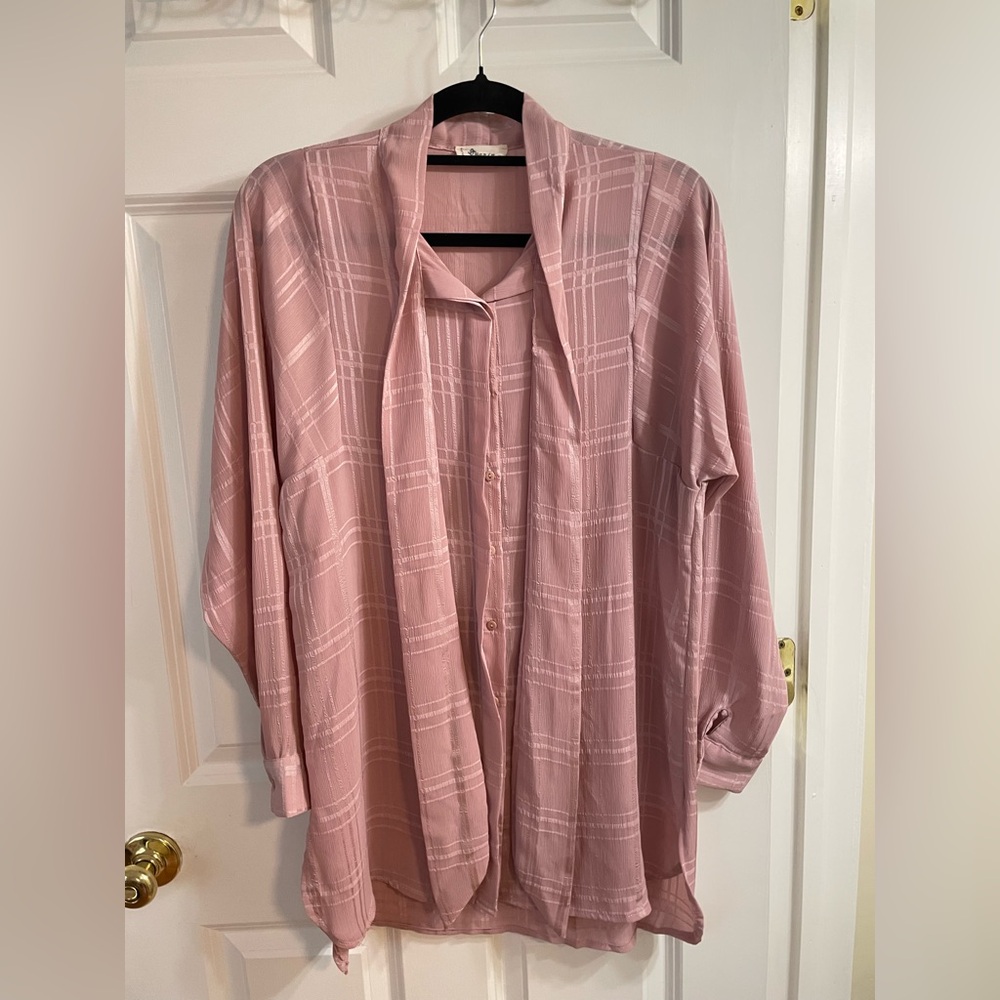 Berin Light Pink Plaid Tie-Neck Blouse ✨ | Size 38 (Large